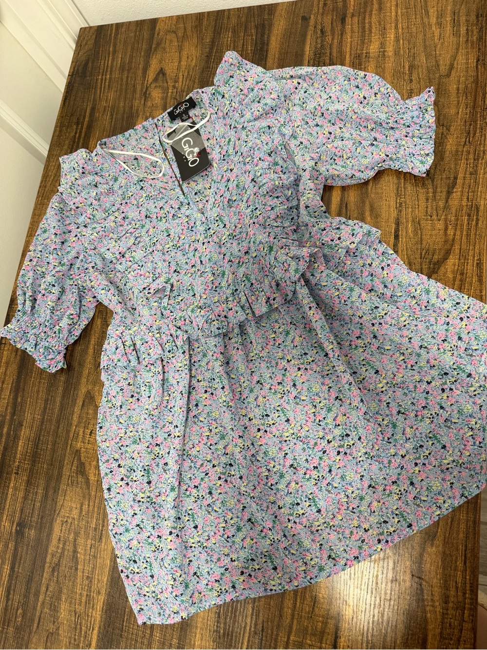 Gigio • NWT! • Peplum Blouse • Size Small